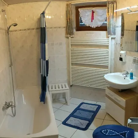 Mit Terrasse 公寓 格里马